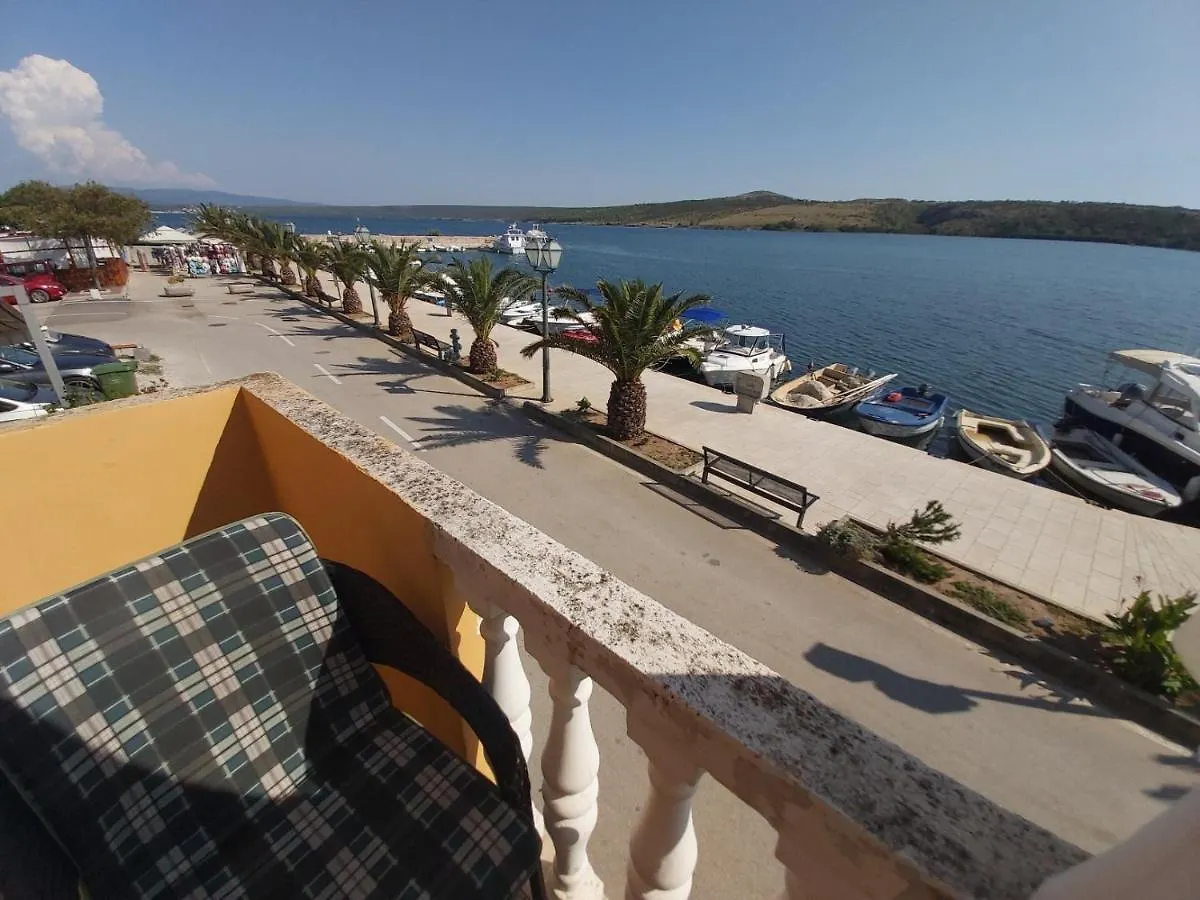 Apartments By The Sea Posedarje, Novigrad - 15786 0*, بوسيدارجي